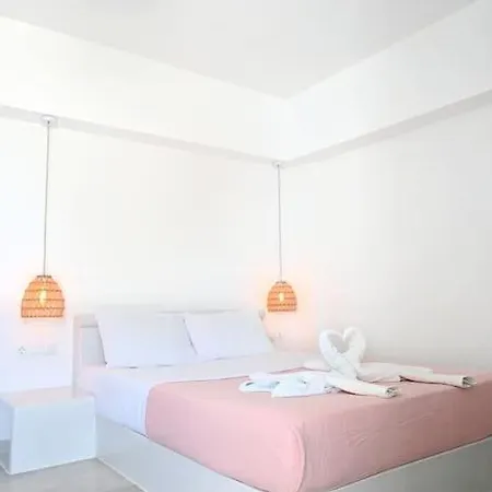 Cycladic Nest In Dryopida *