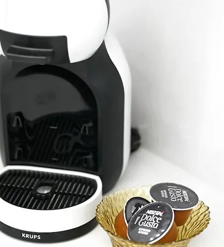 Cycladic Nest In Dryopida