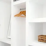 Cycladic Nest In Dryopida Kythnos