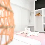 Cycladic Nest In Dryopida *