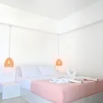 Cycladic Nest In Dryopida *