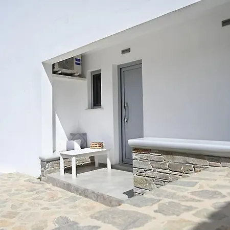 Cycladic Nest In Dryopida * Kythnos