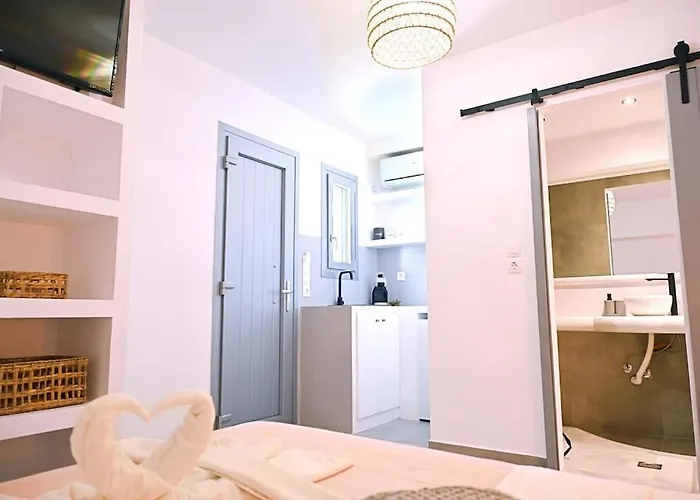 Cycladic Nest In Dryopida Apartmán