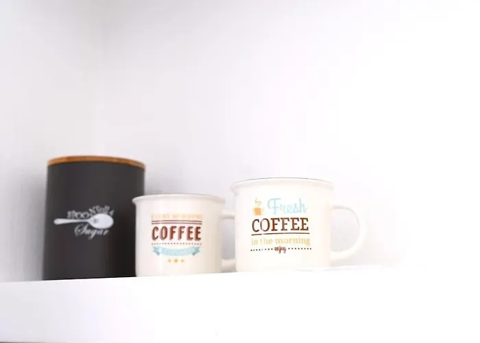 Cycladic Nest In Dryopida *