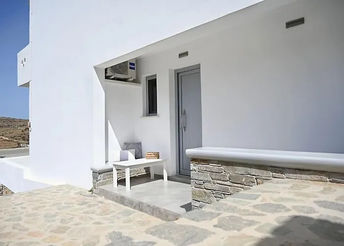 Cycladic Nest In Dryopida * Kythnos